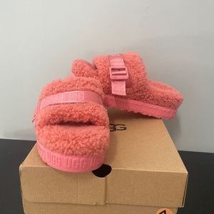 UGG Fluffita